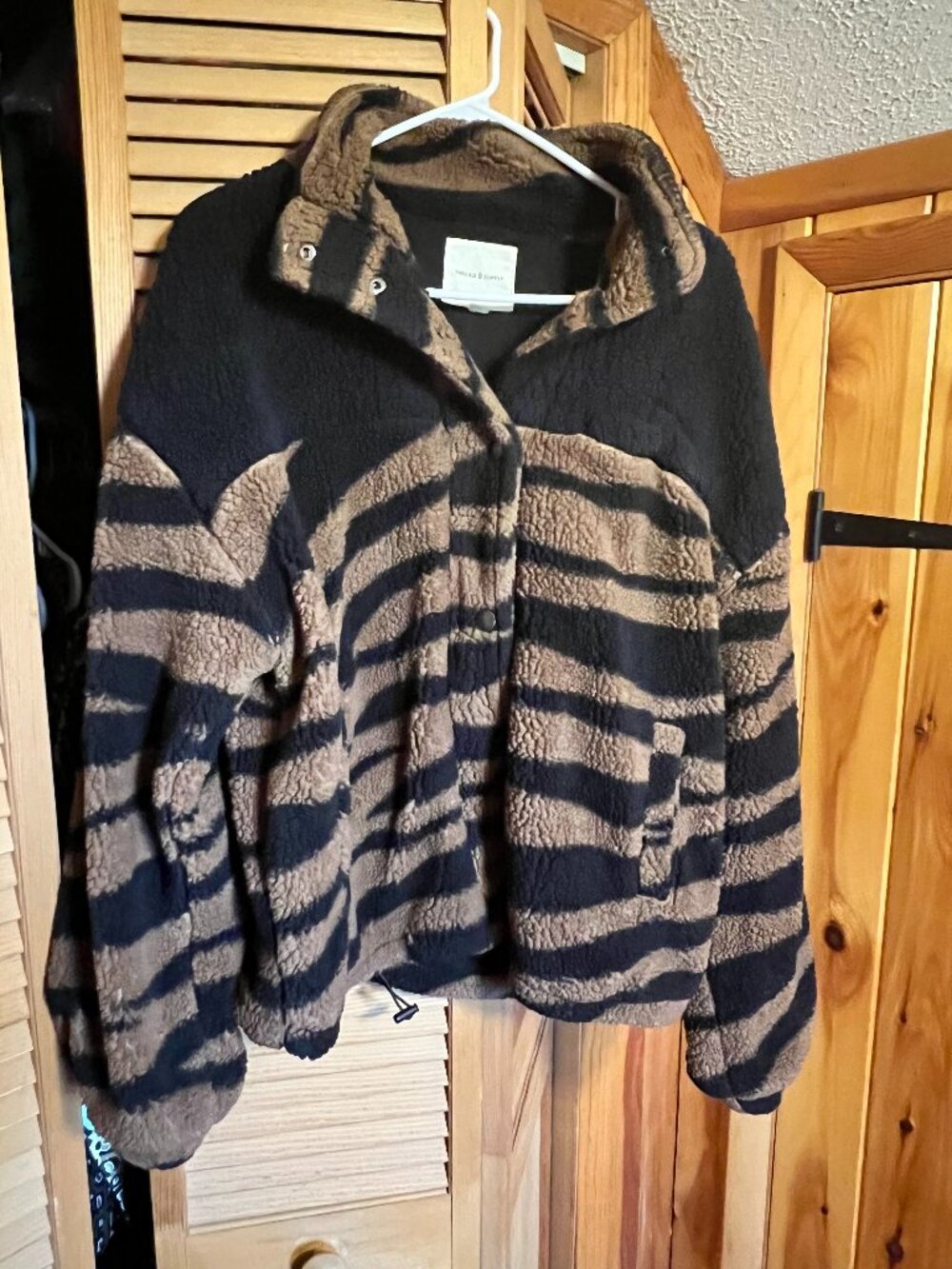 Thread & Supply Faux Shearling Tiger Jacket Sz L